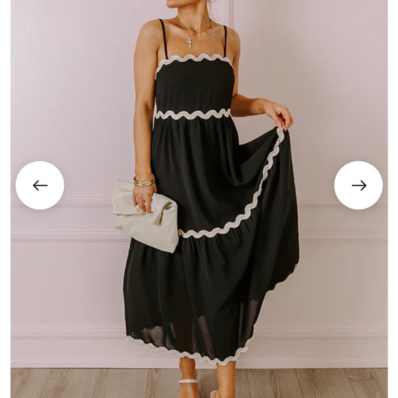 Black impressions scalloped maxi dress size small - Picture 3 of 5